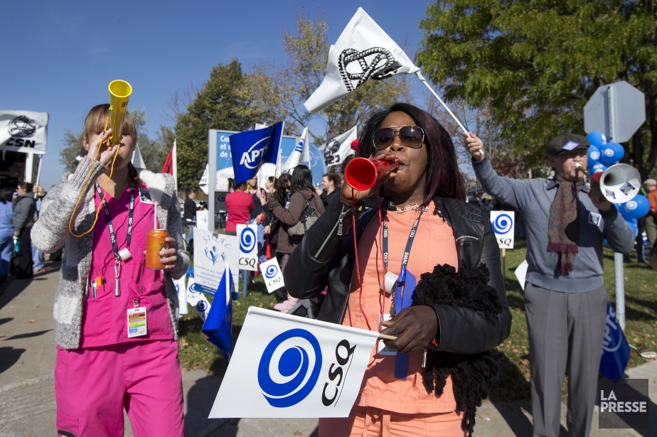 Compressions en santé: des travailleurs manifestent à Laval